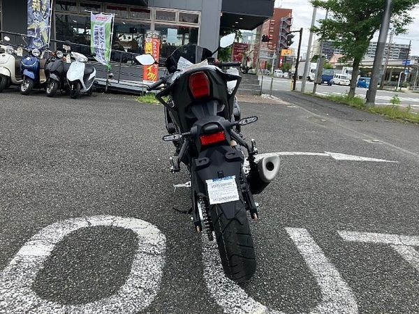 ヤマハ YZF-R25 【新車在庫あり】即納可能です! YZF-R25 3