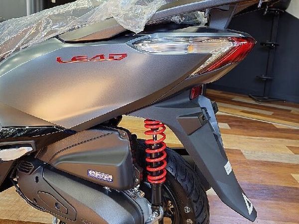 ホンダ リード125 【新車在庫あり】即納可能です! リード125 4