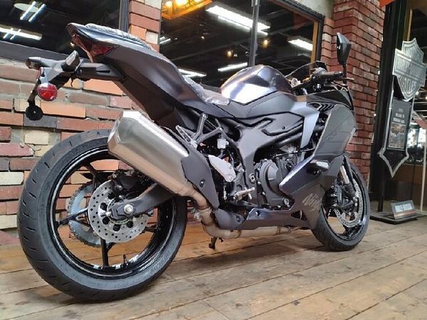カワサキ ZX-25R 【新車在庫あり】即納可能です! ZX-25R SE 3