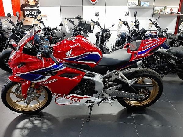 ホンダ CBR250RR (MC51) CBR250RR 3