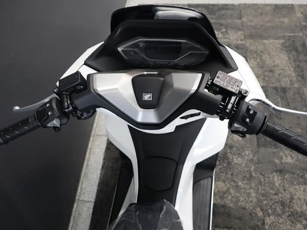 ホンダ PCX125 【新車在庫あり】即納可能です! PCX 5