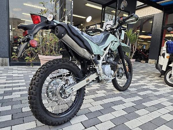 カワサキ KLX230 シェルパ 【新車在庫あり】即納可能です! KLX230シェルパ 3