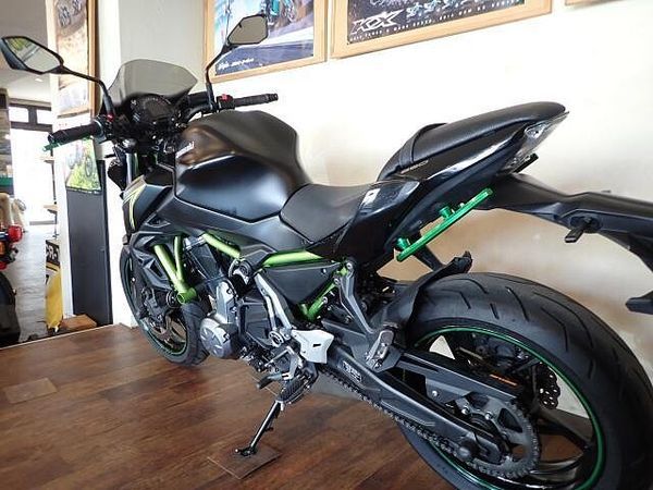 カワサキ Z650 当店で新車販売、整備してきたワンオーナー車!カスタム多数のお買い得車♪大型初心者にお勧め! 6