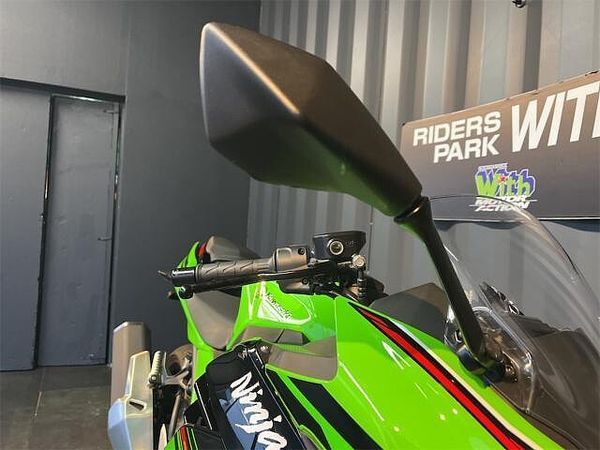 カワサキ ニンジャ 400 街乗りからサーキットまで☆人気車種の為、お早めにご検討くださいませ☆ 4