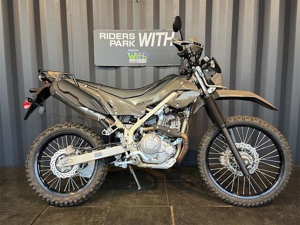 カワサキ KLX230 シェルパ 初心者からベテランまで☆オフロード復活です☆人気車種の為、お早めにご検討くださいませ☆ 1