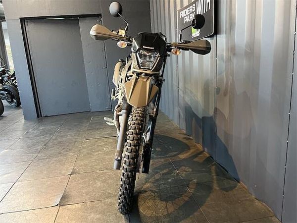 カワサキ KLX230 シェルパ 初心者からベテランまで☆オフロード復活です☆人気車種の為、お早めにご検討くださいませ☆ 2