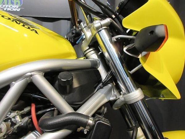 ホンダ VTR250 低走行車両☆足つきも良く、初めてのバイクにもピッタリです☆ 9