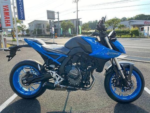 スズキ GSX-8S NEWモデル入荷しました!乗って楽しいバイク是非ご体感ください! 1