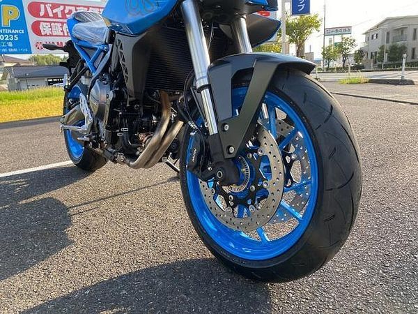 スズキ GSX-8S NEWモデル入荷しました!乗って楽しいバイク是非ご体感ください! 5