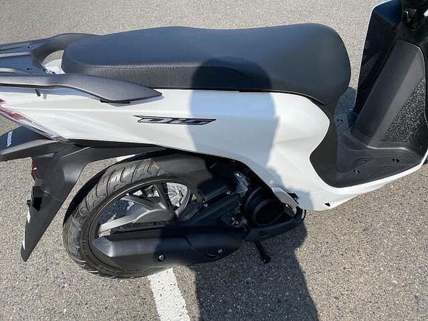 ホンダ ディオ110 毎日の移動に経済的でぴったりなスクーター! 8