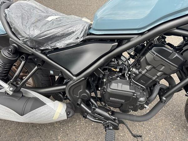 ホンダ レブル 250 Sエディション Eクラッチ Eクラッチ お気軽にお問い合わせください。 6