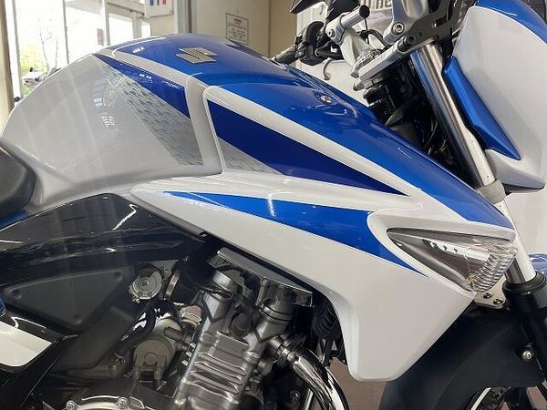 スズキ GSR250 GSR250 2013年モデル スクリーン リアボックス装備 10