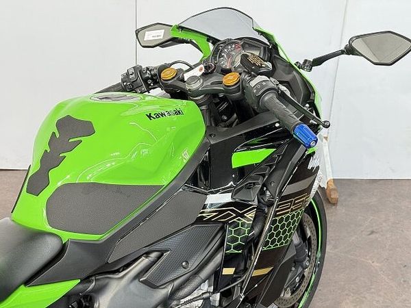 カワサキ ZX-25R ZX-25R SE 2021年モデル 10