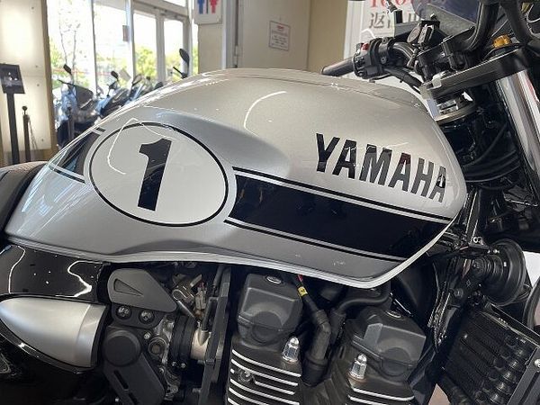 ヤマハ XJR1300 XJR1300-2 2015年モデル ビキニカウル エンジンスライダー 10