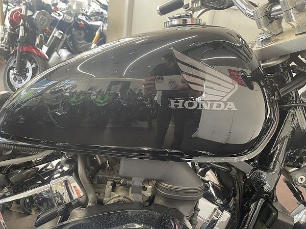ホンダ VT400S VT400S エンジンガード バッグサポート USB電源 9