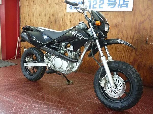 ホンダ XR50モタード ☆XR50モタード☆ブラック☆タイヤ前後新品☆路面を選ばず遊べるバイク 2