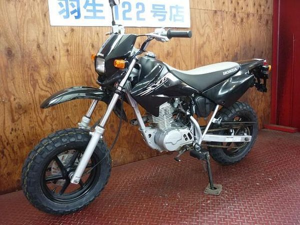 ホンダ XR50モタード ☆XR50モタード☆ブラック☆タイヤ前後新品☆路面を選ばず遊べるバイク 5