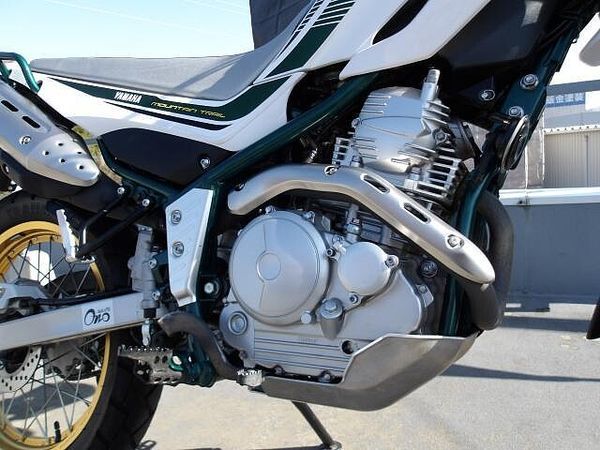 ヤマハ セロー 250 当店のお客様が新車から大切に乗られていた車両です。安心のミツバ製前後カメラ付きドラレコ付! 4