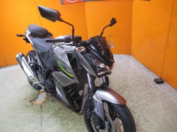 カワサキ Z250 後期のスリーパークラッチにABS搭載の低走行の綺麗なZ250が入荷!高価なドラレコも装備済 9