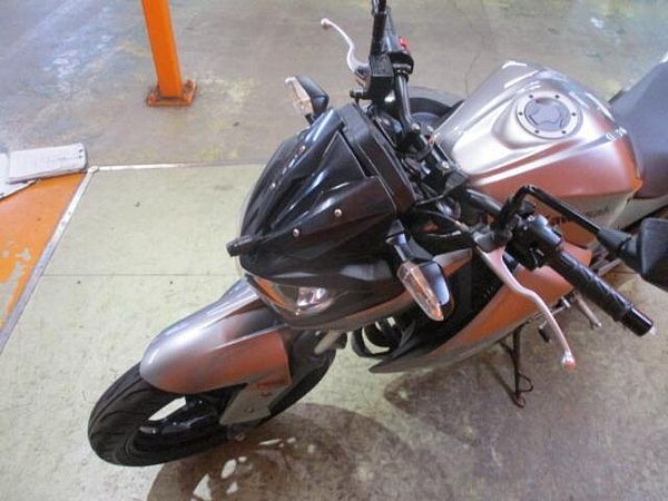カワサキ Z250 後期のスリーパークラッチにABS搭載の低走行の綺麗なZ250が入荷!高価なドラレコも装備済 10