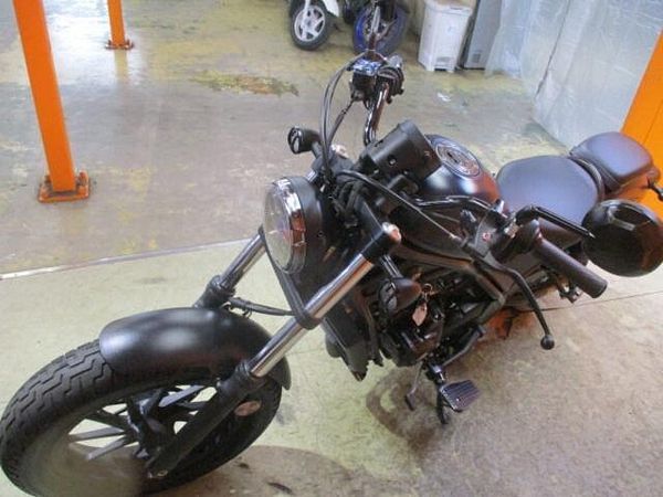 ホンダ レブル 250 モデルチェンジ後のレブル!ガーニッシュにシーソーペダルでクラシカル仕様にした一台ですよ!! 10