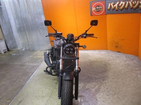 ホンダ レブル 250 USB電源にエンジガード装備のマイチェン後のレブルが入荷!安心の1オーナー車でこの価格!! 3