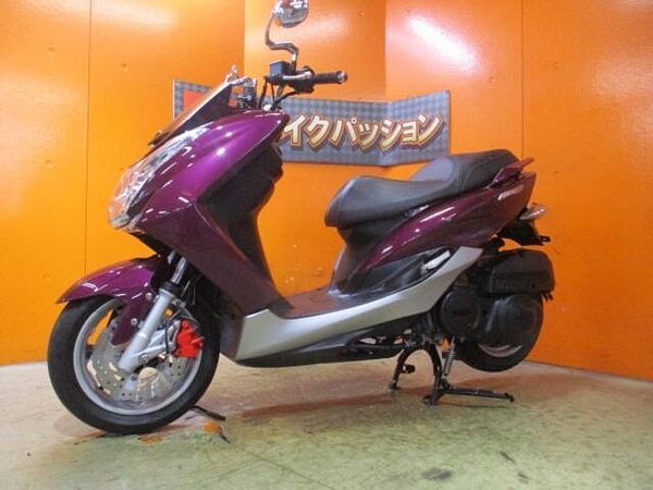 ヤマハ マジェスティS 2016年マイナーチェンジ後モデルのマジェスティSが入荷!ローダウン済みで乗りやすい! 2