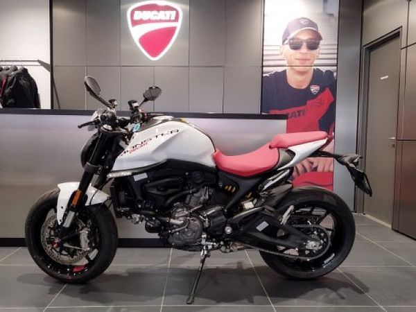 ドゥカティ MONSTER 937 Plus 2