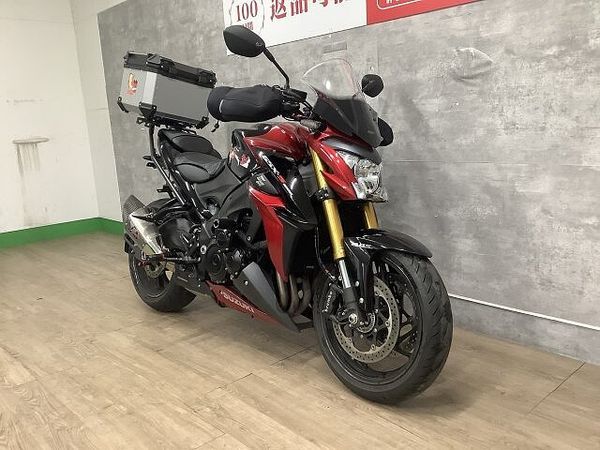 スズキ GSX-S1000 GSX-S1000 ABS スクリーン リアボックス装備 2