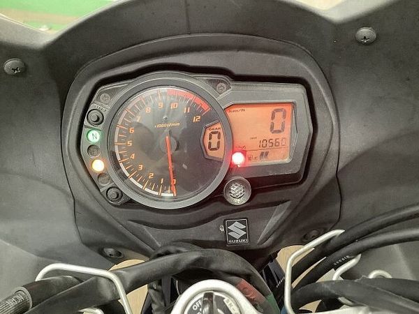 スズキ バンディット1250 Bandit 1250F 2010年モデル フルノーマル 7
