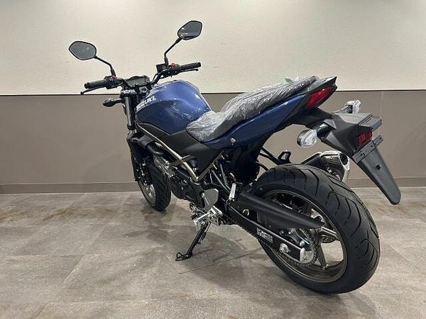 スズキ SV650 当社は陸運局二輪指定工場の資格を持ち、国内4メーカー及び外車・逆輸入車等を取扱しています。 6