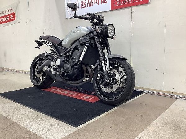 ヤマハ XSR900 XSR900 2016年モデル バーエンドミラー/ハリケーン製コンドルハンドル/USB2ポ 3