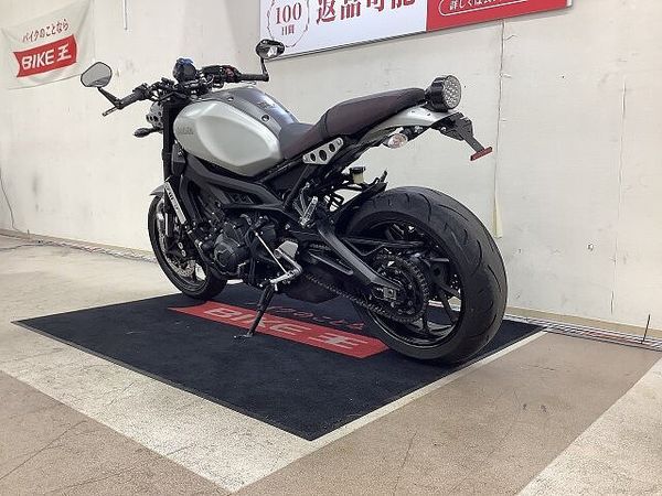 ヤマハ XSR900 XSR900 2016年モデル バーエンドミラー/ハリケーン製コンドルハンドル/USB2ポ 6