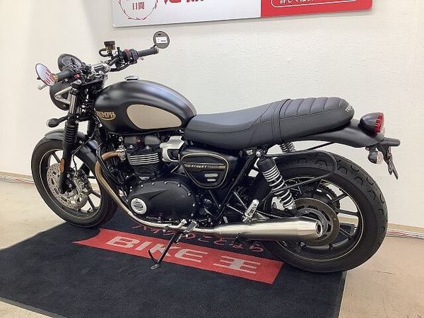 トライアンフ STREET TWIN ストリートツイン 2022年モデル エンジンガード サイドバックステー装備 7