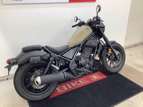ホンダ レブル 250 REBEL 250 ABS 2020年モデル フォークブーツ・ヘッドライトカウル・フォワー 4