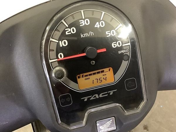 ホンダ タクト ベーシック タクトベーシック TACT BASIC トップケース装備 キーシャッター標準装備 スペアキ 9