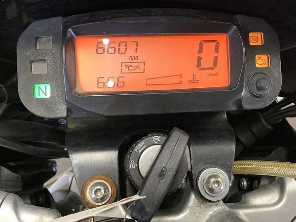 アプリリア SX125 ☆SX125 ダウンミラー装備 2020年モデル スペアキーあり 10
