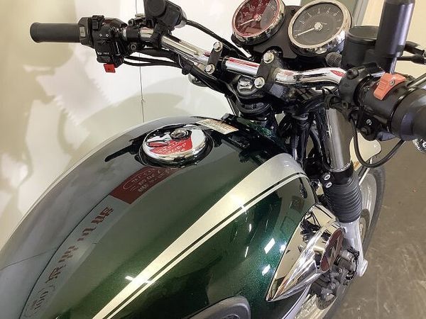 カワサキ W800 W800 エンジンガード シガーソケット装備 ABS スペアキーあり 10