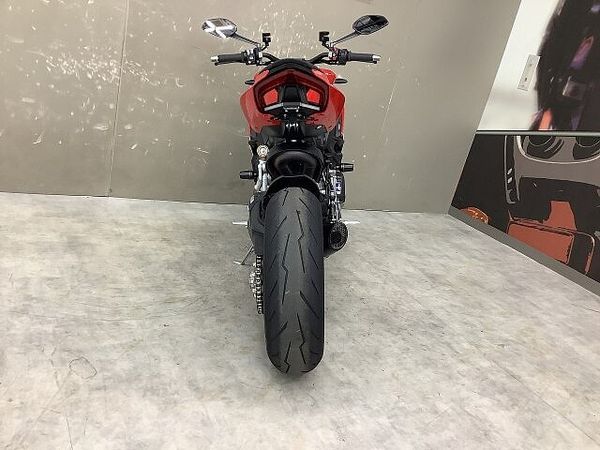 ドゥカティ STREETFIGHTER848 ストリートファイターV2 2023年モデルリアフェンダレスカスタムスペアキーあり 10