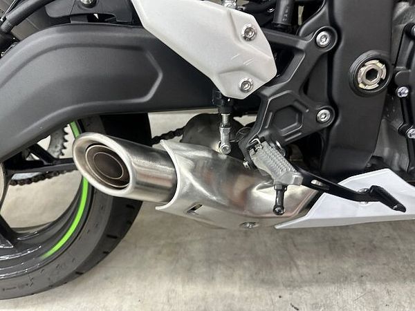 カワサキ ZX-25R ZX-25R 2022年モデルエンジンスライダー装備KRTエディション 7