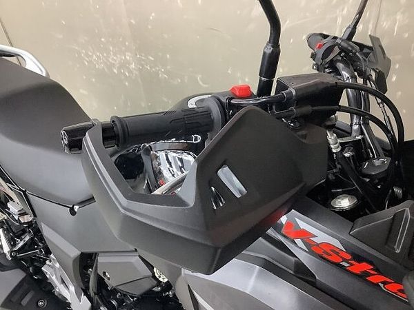 スズキ Vストローム250 Vストローム250ABS ワンオーナー!グリップヒーター、ヘルメットホルダー装備!スペアキ 10