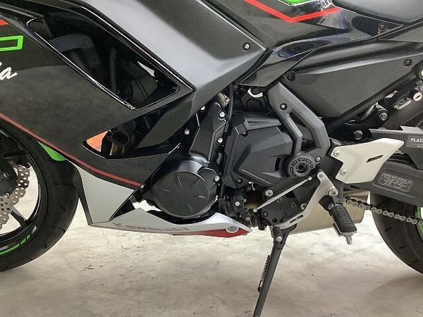 カワサキ ニンジャ 650 NINJA650 2021年モデルワンオーナースペアキーありマルチバー、スマホホルダー装備 6