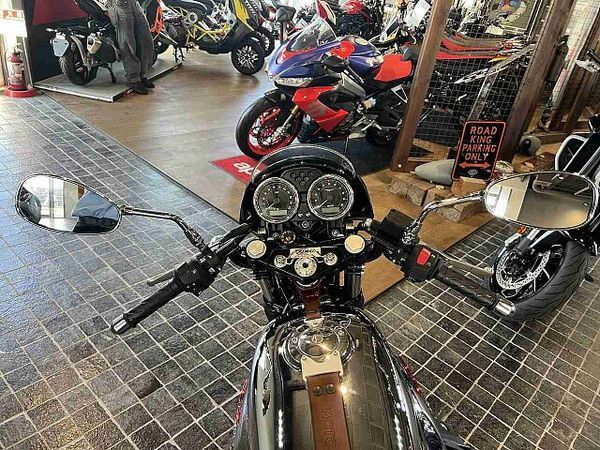 モトグッチ V7 Racer V7レーサー 8