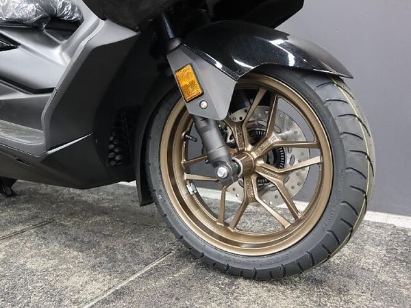 ホンダ フォルツァ(MF06) 【新車在庫あり】即納可能です! フォルツァ 4