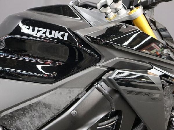 スズキ GSX-S1000 【新車在庫あり】即納可能です! GSX-S1000 6