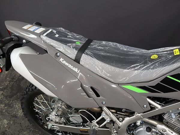 カワサキ KLX230S 【新車在庫あり】即納可能です! KLX230S 6