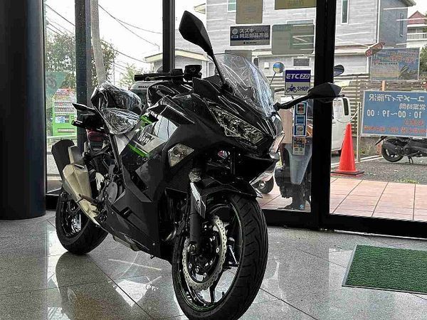 カワサキ ニンジャ 250 【新車在庫あり】即納可能です! Ninja250 2