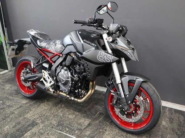 スズキ GSX-8S 【新車在庫あり】即納可能です! GSX-8S 2