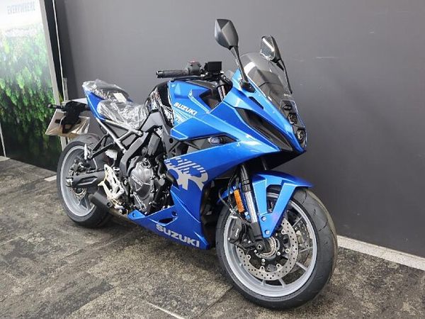 スズキ GSX-8R 【新車在庫あり】即納可能です! GSX-8R 2