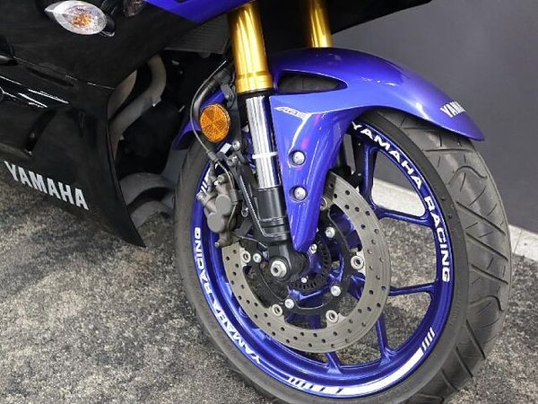 ヤマハ YZF-R25 YZF-R25 3